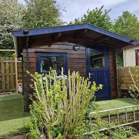 Chalet Watercabin In Ooltgensplaat